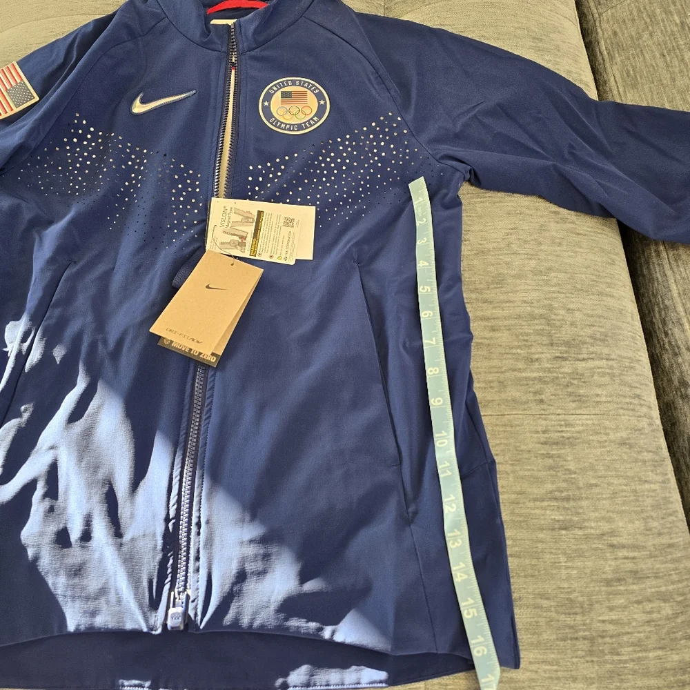 Nike 2024 Paris Summer Olympics Official Jacket - Picture 9 of 13